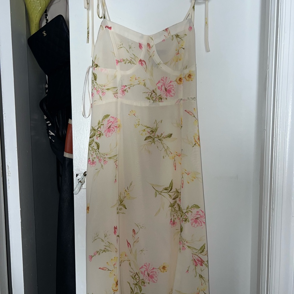 Forever 21 Cream Floral Midi Dress